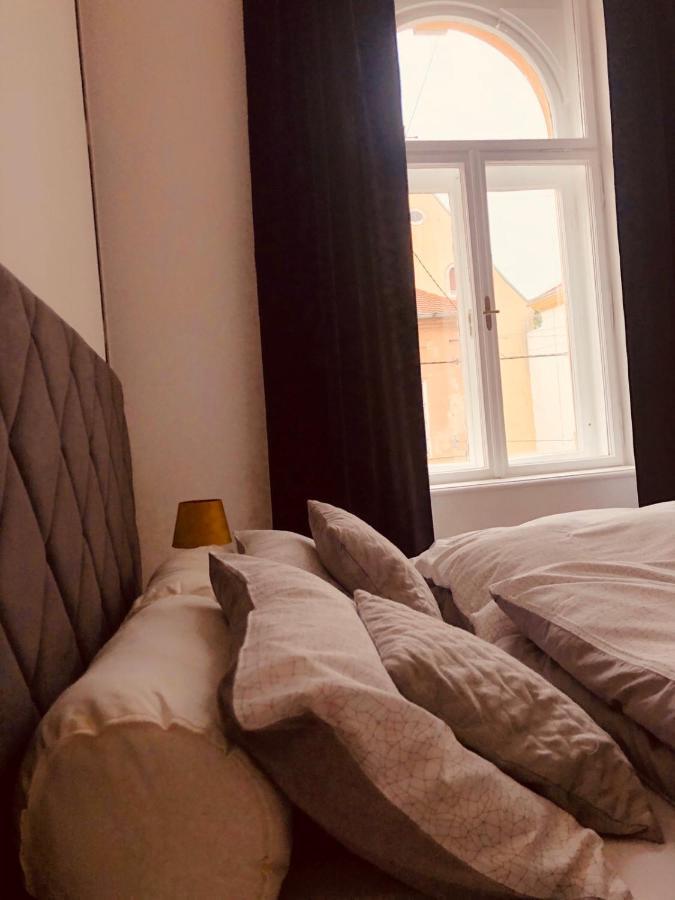 Room 44 Osijek Ngoại thất bức ảnh