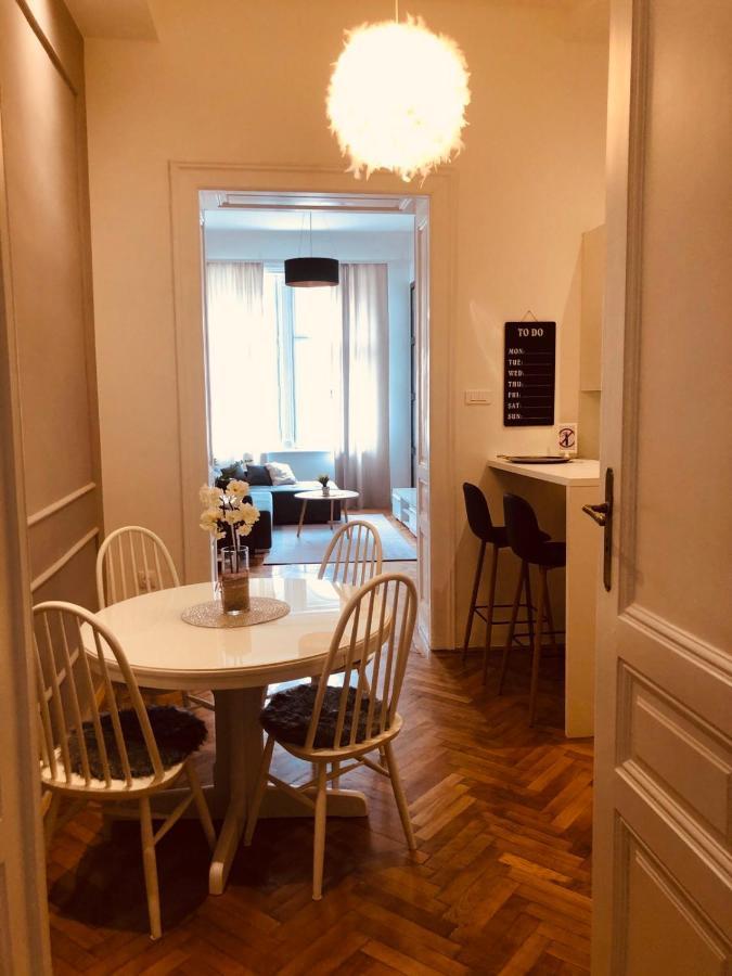 Room 44 Osijek Ngoại thất bức ảnh