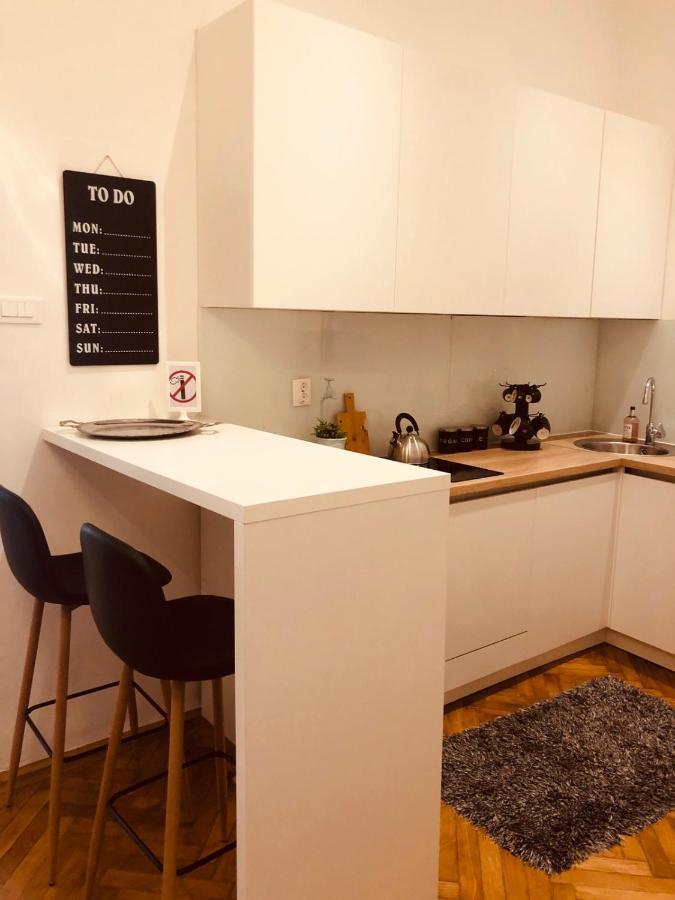 Room 44 Osijek Ngoại thất bức ảnh